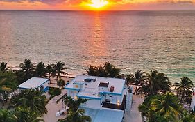 Pronoia Casa de Playa